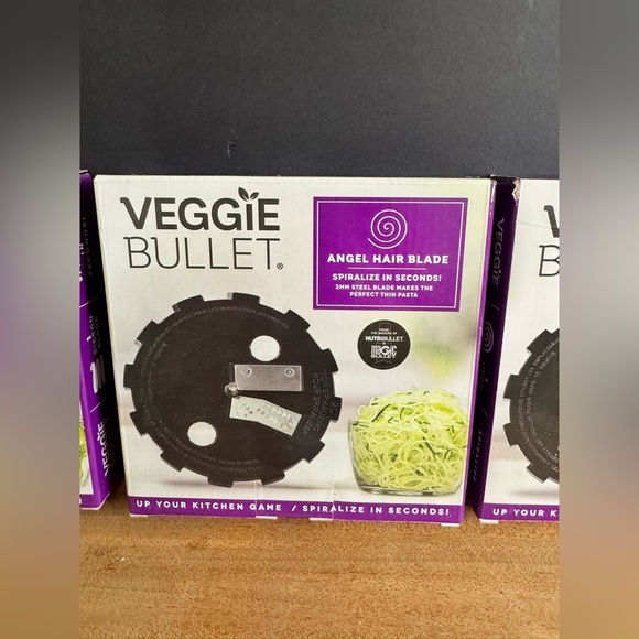 NIB Set Of 3 Veggie Bullet Attachments Angel Hair Blade Ribbon Blade Udon Blade - Picture 3 of 5